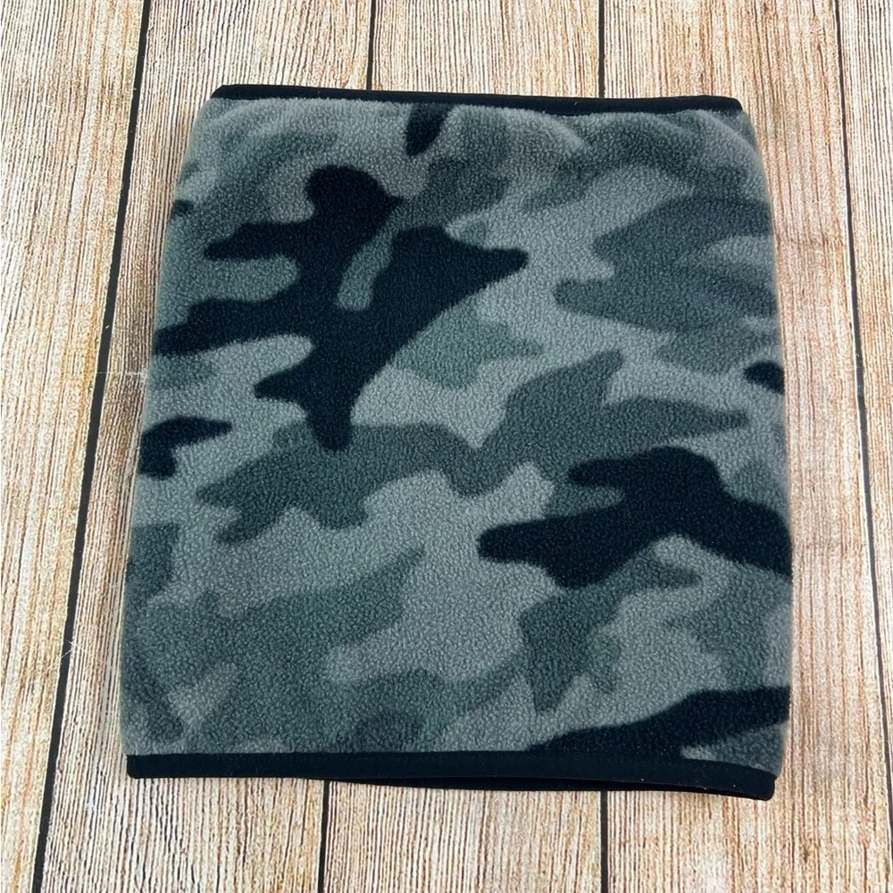 Columbia Frosty Trail Neck Gaiter Cover Ski Snowboard Kids Size Youth L/XL Camo